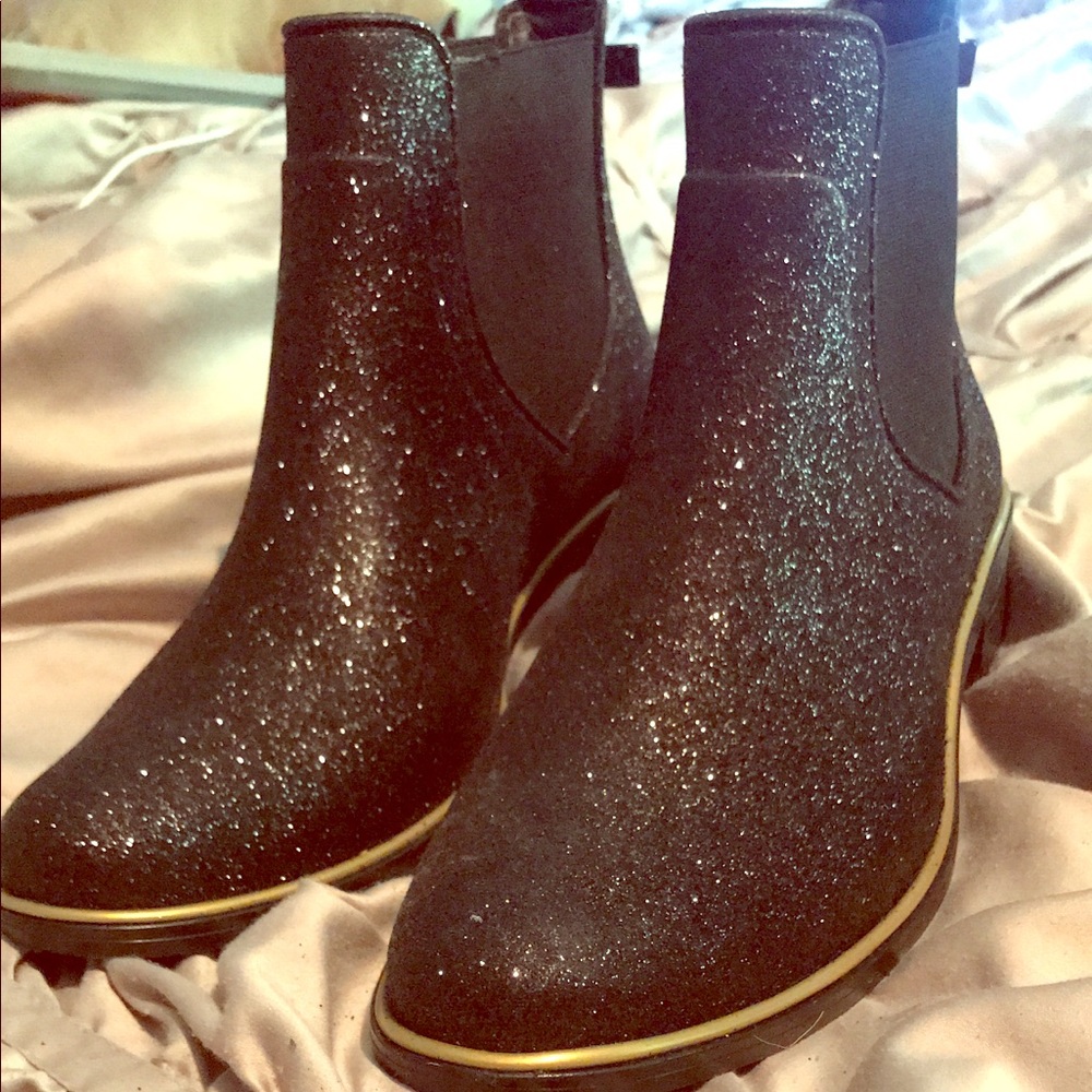 Black Kate spade glitter booties. EUC! Worn 2x.